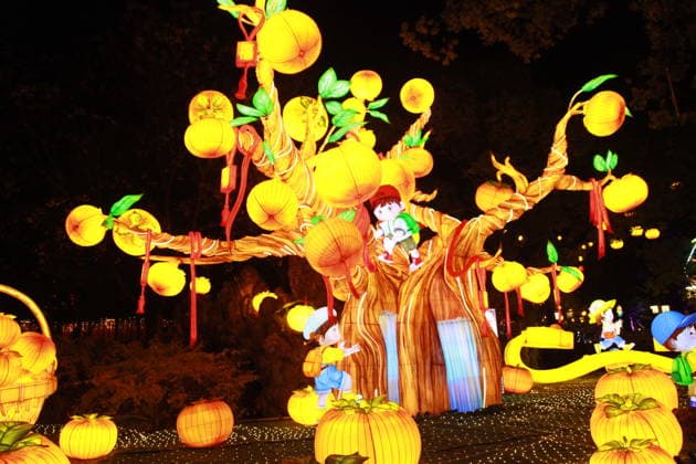 Qinhuai Lantern Festival in Nanjing, China
