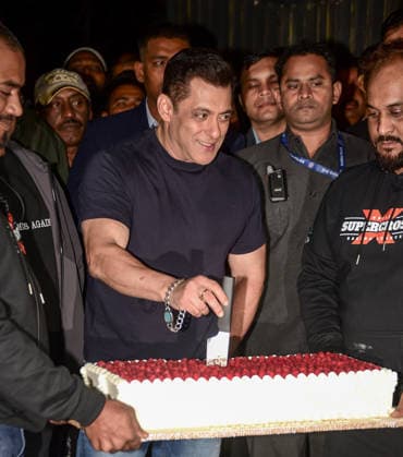 Salman Khan celebrates his 60th birthday in Mumbai