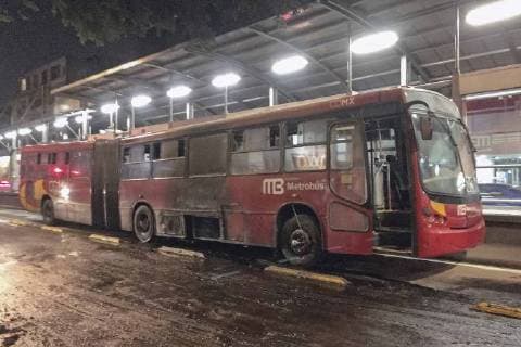 Mexico, bus burns out in Mexico City