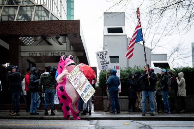 Canada, woman killed in ICE incident in Minneapolis in the USA, protests in Vancouver