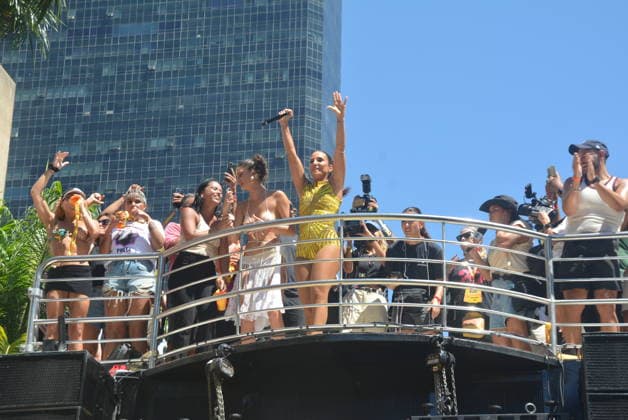 Brazil, Pre-Carnival parade Seraqabre in Rio de Janeiro