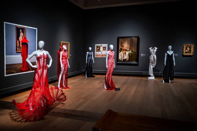 Gallery Looks - Fashion Stagings Exhibition at the Gemäldegalerie in Berlin
