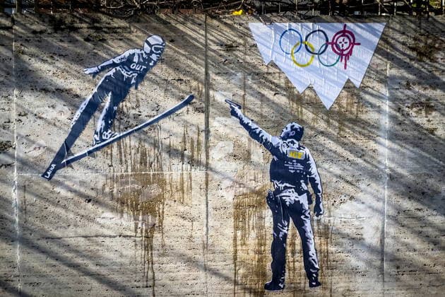 Milano Cortina, LAIKA mural in Rome against ICE presence