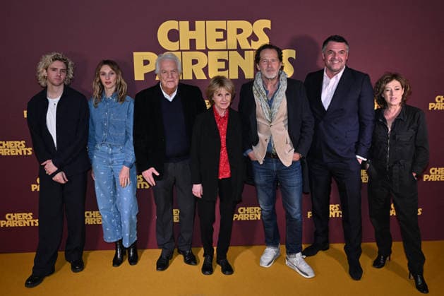 Chers Parents Premiere in Paris