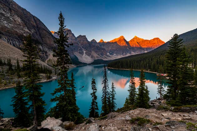 Calendar themes: Lakes of the world