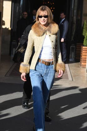 Paris Fashion Week, Bella Hadid leaves her hotel
