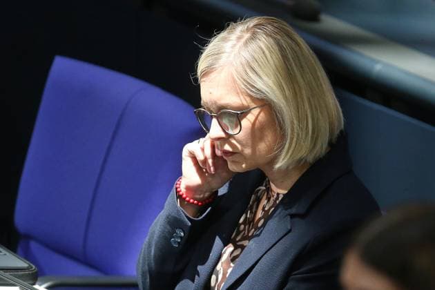 Minister of State for Sport Christiane Schenderlein is set to be replaced, according to media reports; archive photos