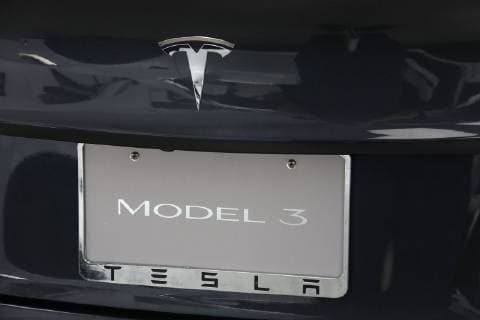 Tesla produces 100.000 Model 3