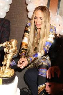 MTV Video Music Awards - Jennifer Lopez celebrates her prize of honour