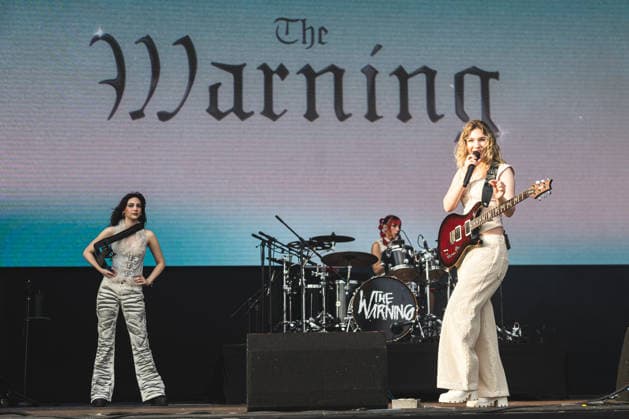 Music, Lollapalooza in Sao Paulo, The Warning concert