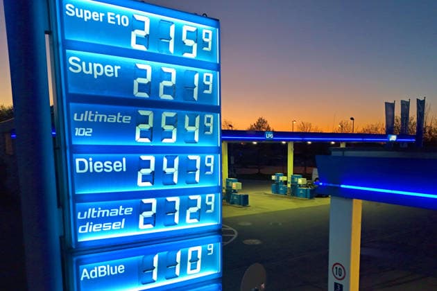 War in the Middle East, German government dampens expectations of rapidly falling petrol prices, archive images