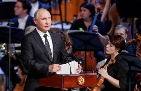 Moscow, Vladimir Putin visits opening of concert hall in Sarjadje-Park