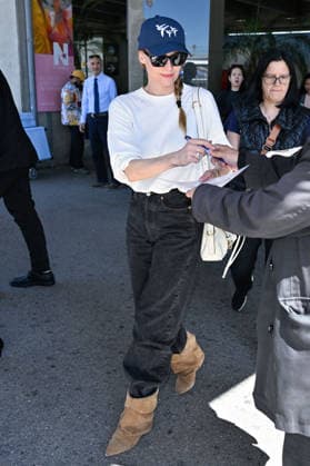 Celebrity, Cannes International Film Festival, Diane Kruger arriving at the airport in Nice