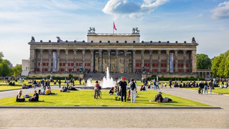 Berlin’s Museum Island: The Altes Museum is in need of renovation, archive footage