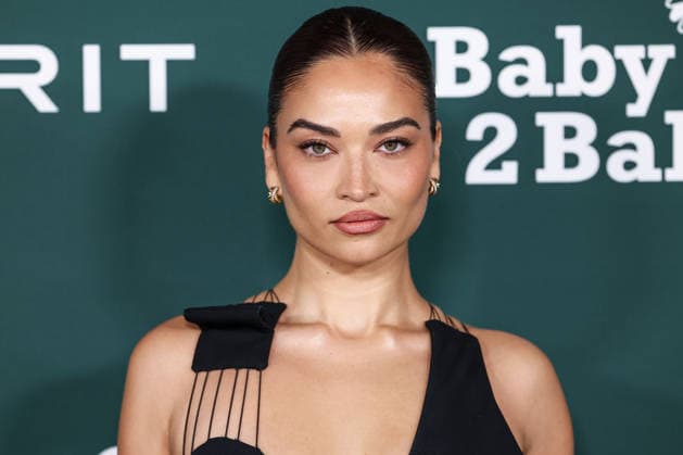 Supermodel Shanina Shaik is expecting her second child, archive photos