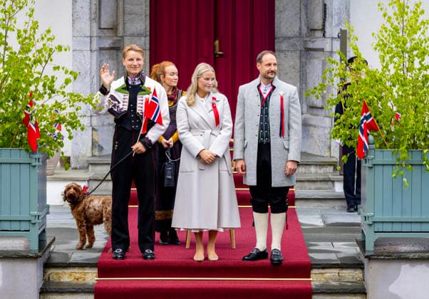 Entertainment pictures of the day