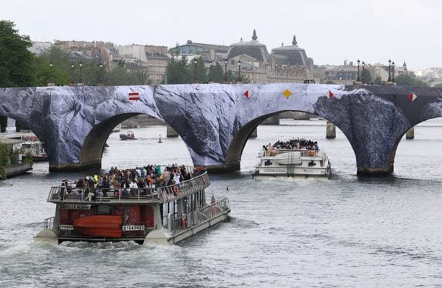 France, The Cave of Pont-Neuf - Setting up the JR installation in Paris