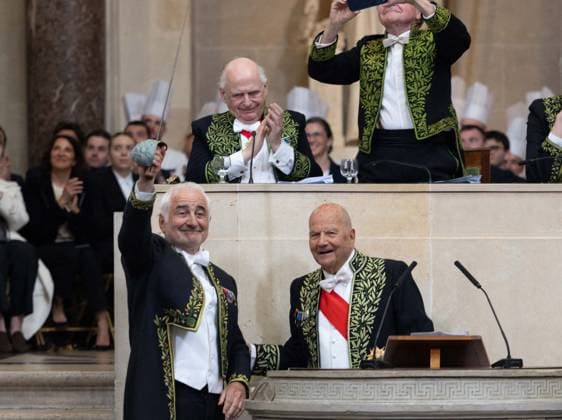 Guy Savoy is admitted to the Academie des Beaux-Arts in Paris