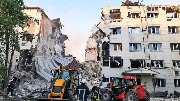 Ukraine war, damage after drone attack on Starobelsk
