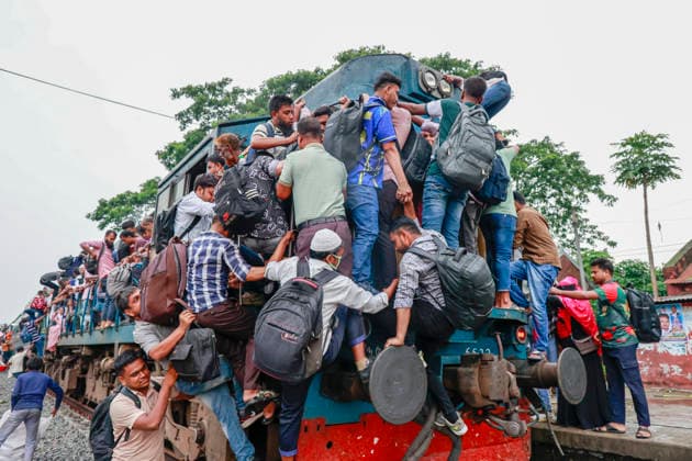 Bangladesh, Full trains in the run-up to the Islamic festival of Eid al-Adha