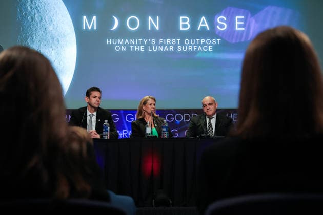 Washington, NASA unveils plans for permanent moon base