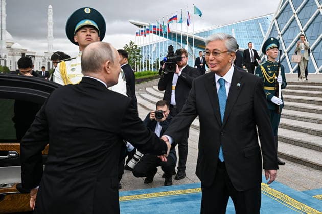 Kazakhstan, Vladimir Putin visits Astana