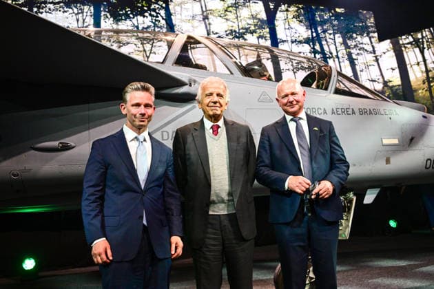 Sweden, Saab delivers first Gripen E fighter aircraft to Brazil