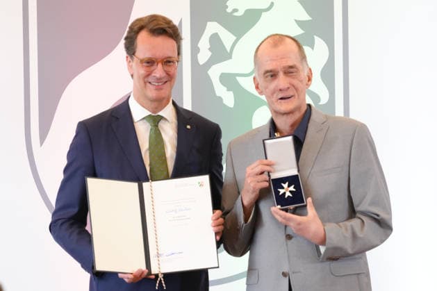 Celebrity, Georg Uecker receives the NRW State Order of Merit