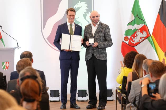 NRW, State Order of Merit awarded by Henrik Wüst in Düsseldorf