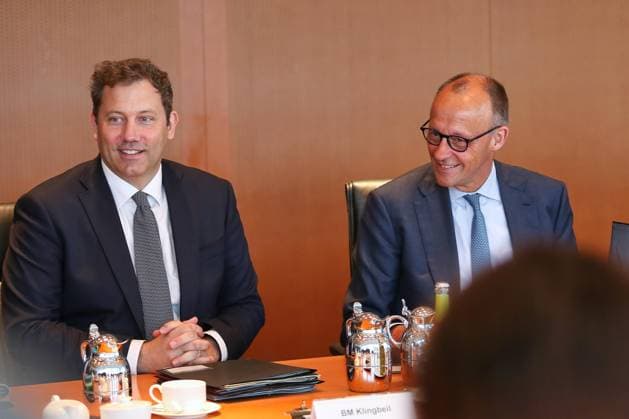 Berlin, Cabinet meeting in the Chancellery