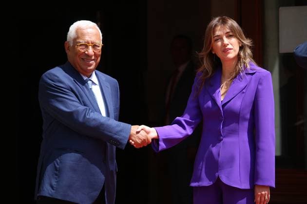 Kosovo, Albulena Haxhiu receives Antonio Costa in Pristina