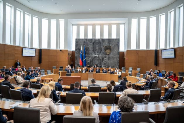 Slovenia, Parliament confirms government in Ljubljana
