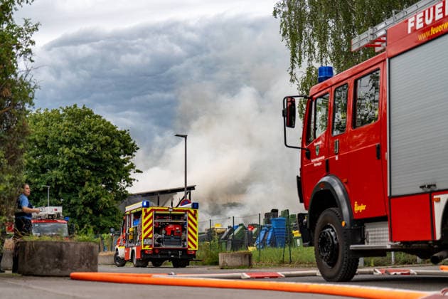 Rhineland-Palatinate, fire at recycling centre in Gundersheim