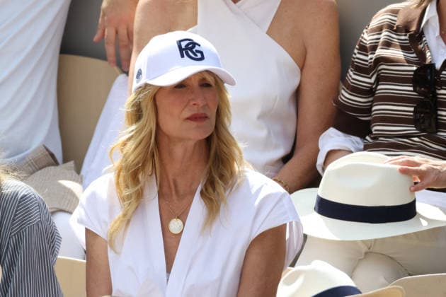 Celebrity, Laura Dern as guest at tennis tournament in Paris #6