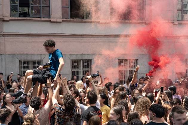 Italy, pupils celebrate last day of school in Milan