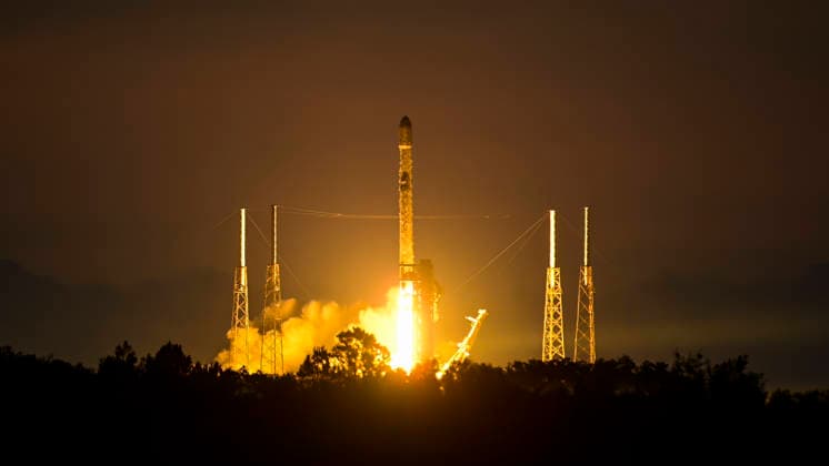USA, SpaceX Falcon 9 launch with 29 Starlink satellites from SLC-40 in Florida