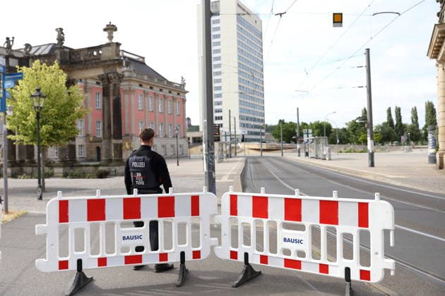 Brandenburg: Defusing a World War II bomb in Potsdam