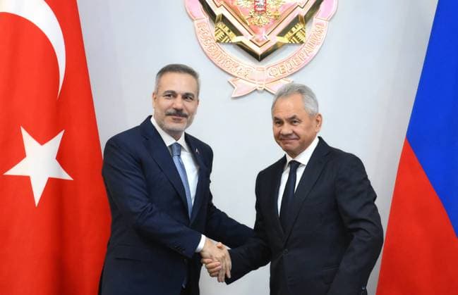 Russia: Sergei Shoigu meets Hakan Fidan in Moscow