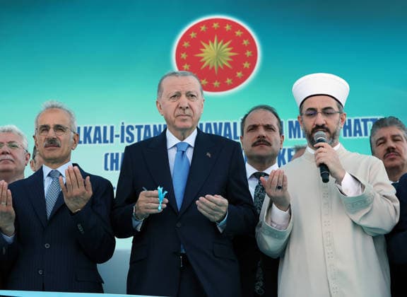 Turkey, Recep Tayyip Erdogan opens the Halkali–Istanbul Airport Metro Line