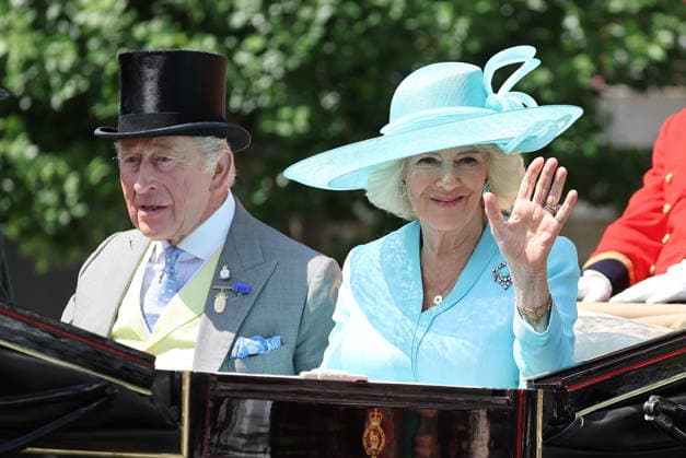 Entertainment: Pictures of the Day