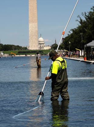 USA, Work on the Lincoln Memorial Reflecting Pool in Washington