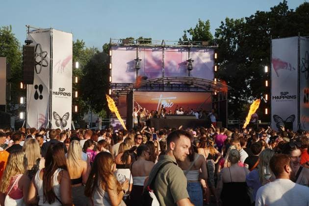 North Rhine-Westphalia, ‘Sip Happens’ Wine Festival in Duisburg