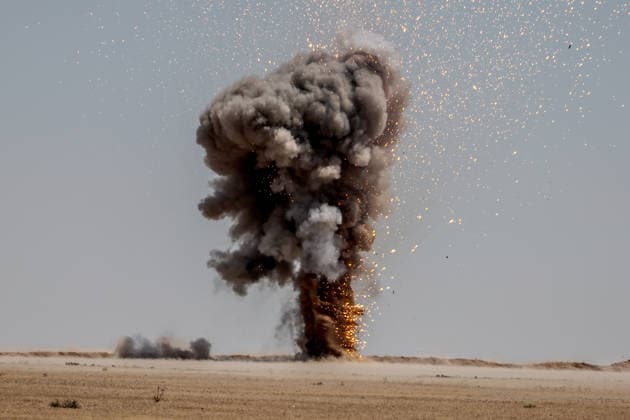 Syria: Bomb disposal unit detonates landmines near Ayn Issa