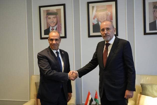 Egypt: Badr Abdel-Aty welcomes Ayman Safadi to Cairo