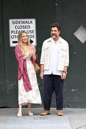 Film: Kate Hudson and Javier Bardem on set in New York filming *Hello & Paris*
