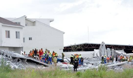 Mexico, collapse of a shopping centre in Monterrey