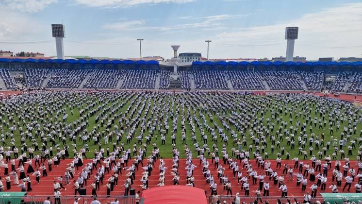 Uzbekistan: 500 dancers at the Andijan Polka break the Guinness World Record in Andijan