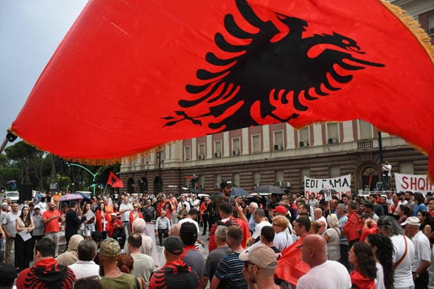 Albania: Protests in Tirana continue against the planned privatisation of coastal land for a luxury development in Zvernec, near Vlora