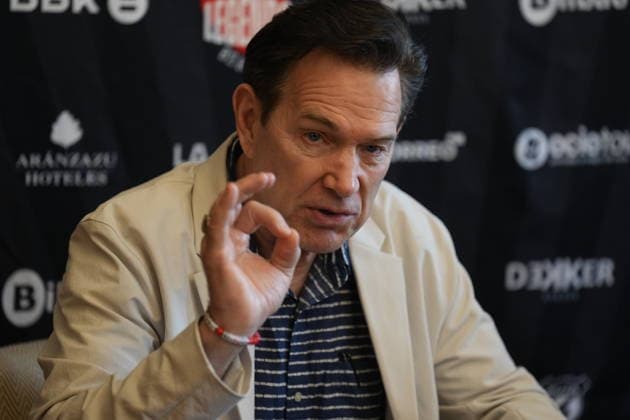 Celebrity: Chris Isaak press conference in Bilbao
