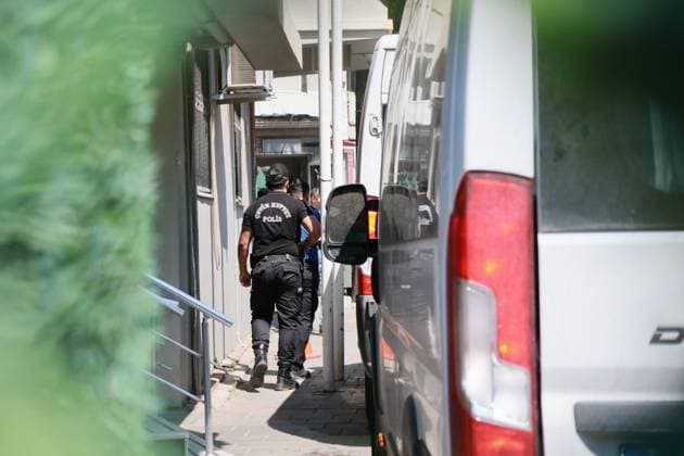 Turkey: Raids on opposition-led district councils in Izmir